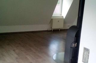 Wohnung mieten in Weinmeisterhornweg 48, 13593 Spandau, 3 Zimmer Dachgeschoss Wohnung mit Balkon in Spandau