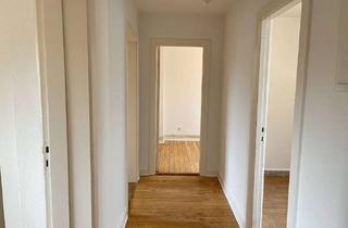 Wohnung mieten in Dietrichsdorfer Höhe 22, 24149 Neumühlen-Dietrichsdorf, Herrliche Dachgeschosswohnung in ruhiger Lage