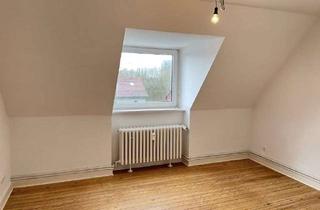 Wohnung mieten in Dietrichsdorfer Höhe 22, 24149 Neumühlen-Dietrichsdorf, Herrliche Dachgeschosswohnung in ruhiger Lage