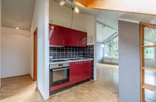 Wohnung mieten in Godenbergstraße 10, 23714 Malente, Helle 2-Zimmer-Dachgeschosswohnung mit Loggia, Balkon und Stellplatz in Bad Malente zu mieten