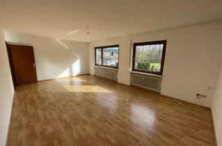 Wohnung mieten in 54497 Morbach, Helle 3-Zimmer-EG-Wohnung mit Balkon, 3 Stellplätzen & Glasfaser in Morbach-Wenigerath