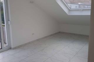 Wohnung mieten in Landshuterstrasse 25, 93083 Obertraubling, Charmantes 1-Zimmer-Dachgeschoss-Apartment in Obertraubling