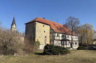 Mehrfamilienhaus kaufen in 39448 Hakeborn, Mehrfamilienhaus mit großem Grundstück für 153 EUR/m²