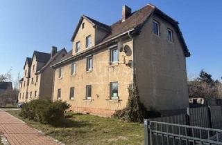 Mehrfamilienhaus kaufen in 39448 Börde-Hakel, Mehrfamilienhaus zur Sanierung in Hakeborn