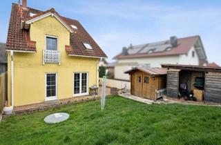 Haus kaufen in 61197 Florstadt, Gepflegtes, teilvermietetes Zweifamilienhaus in ruhiger Lage von Florstadt-Stammheim