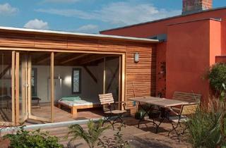 Wohnung kaufen in 10997 Berlin, Berlin - Oase über Kreuzbergs Dächern: 5 Zimmer, Wintergarten, Dachterrasse, Balkon, Atelier, Kamin