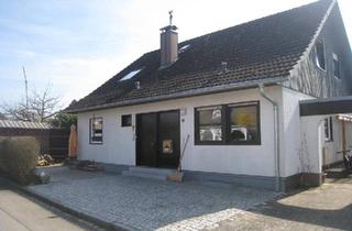 Einfamilienhaus kaufen in 78183 Hüfingen, Hüfingen - Großzügiges Einfamilienhaus, Doppelgarage, HolzPelletSolar