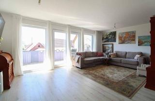 Wohnung kaufen in 63773 Goldbach, Goldbach - Neuwertige Etagenwohnung mit Balkon, 2 Carport - Stellplätzen & Wärmepumpe - Wohnkomfort in Goldbach