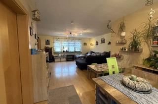 Wohnung kaufen in 86156 Augsburg, Augsburg - Kernsanierte fünf Zimmerwohnung mit Balkon