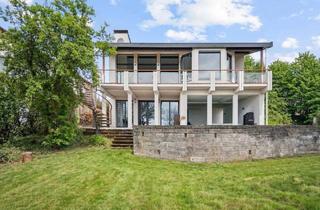 Haus kaufen in 66802 Überherrn, Überherrn / Oberfelsberg - Architektenhaus mit beeindruckendem Panoramablick & Pool