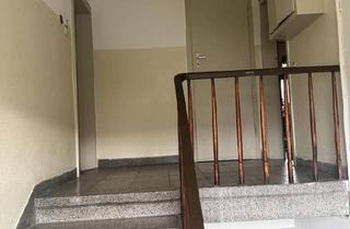 Wohnung kaufen in 44145 Dortmund, Dortmund - Dachgeschosswohnung mit 2 separaten Eingängen