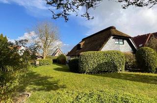 Haus kaufen in 26316 Varel, Varel - Reetdachhaus in Dangast mit gehobenen Standard