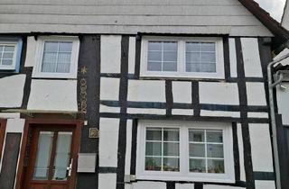 Doppelhaushälfte kaufen in 37688 Beverungen, Beverungen - Fachwerk- Doppelhaushälfte