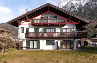 Wohnung kaufen in 82481 Mittenwald, 2-Zimmer-DG-Wohnung in Mittenwald mit Balkon & TG-Stellplatz, renovierungsbedürftig
