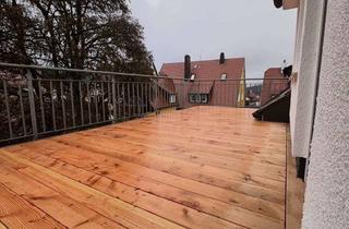 Wohnung kaufen in 72250 Freudenstadt, Dachgeschosswohnung mit Balkon und Galerie