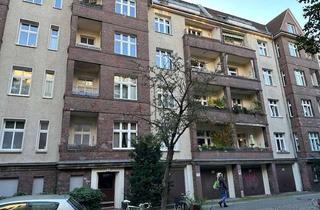 Wohnung kaufen in Florapromenade, 13187 Pankow, Provisionsfrei - stilvoll modernisierte 2 Zimmer Altbauwohnung in ruhiger Lage