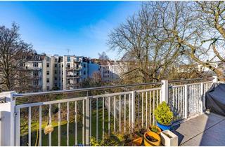 Wohnung kaufen in 20251 Hoheluft-Ost, Wohntraum in Top-Lage von Eppendorf: 3-Zimmer-Dachgeschosswohnung mit Balkon