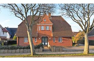 Wohnung kaufen in 25938 Nieblum, Gepflegte Dachgeschosswohnung in begehrter Lage von Wyk