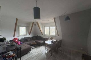 Wohnung kaufen in 70376 Bad Cannstatt, ''Direkt am Neckarufer wohnen – Dachgeschoss mit besonderem Flair''