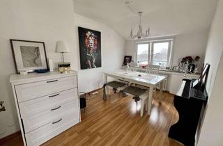 Wohnung kaufen in 32105 Bad Salzuflen, Gemütliche Dachgeschosswohnung mit West-Loggia und Stellplatz