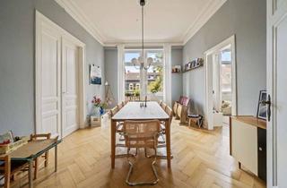 Wohnung kaufen in 79104 Herdern, Altbauwohnung in Herdern mit 5,5 Zimmern und 2x Balkon