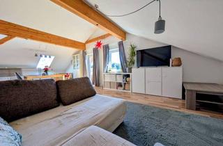 Wohnung kaufen in Eschenweg, 87466 Oy-Mittelberg, Sofort einziehen & wohlfühlen! 4-Zimmer Dachgeschosswohnung mit Garten& Balkon