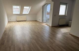 Wohnung mieten in 68723 Schwetzingen, Schöne, ruhige 2-Zimmer Dachgeschoss-Wohnung mit Loggia in Schwetzingen