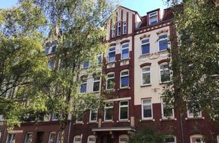 Wohnung mieten in Chemnitzstr., 24114 Südfriedhof, Etwas Besonderes: 3-Zimmer-Dachgeschosswohnung mit Altbaucharme!