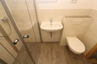 Wohnung mieten in Paul-Müller-Straße 76, 09599 Freiberg, Richtig eingeseift...moderne 2-RW mit ebenediger Dusche & Balkon!!!