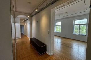 Wohnung mieten in Bismarckstr. 94, 52066 Aachen, Altbau-Charme pur: 4-Zimmer-Wohnung mit Dielenboden & Stuckdecken