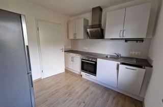 Wohnung mieten in Am Breiten Rasen, 95030 Innenstadt, Schöne 3- Zimmer Wohnung mit Einbauküche