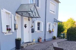 Reihenhaus kaufen in 95447 Meyernberg, Von privat frei ab 1.6.: Neuer Bes.-Termin: 25.4.: Reihenhaus mit 6 Zimmern in Bayreuth-Meyernberg