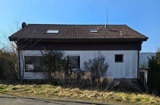 Einfamilienhaus kaufen in 75053 Gondelsheim, Gondelsheim: Freistehendes Einfamilienhaus mit familiärer ELW, Garage, Werkstatt, großer Garten