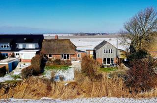 Haus kaufen in 25845 Nordstrand, Charmantes Ensemble auf Nordstrand bestehend aus 2 Ferienhäusern