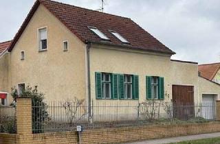 Bauernhaus kaufen in Berliner Straße 54, 14542 Werder (Havel), Historisches Bauernhaus auf 4000 m² Grundstück