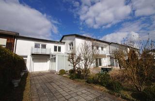 Einfamilienhaus kaufen in 92318 Neumarkt, Generationen verbinden, Freiraum leben: Haus mit Einliegerwohnung in Bestlage!