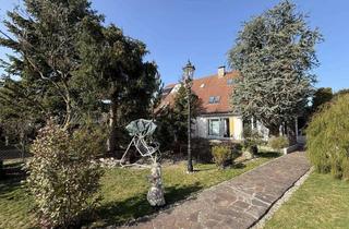 Doppelhaushälfte kaufen in 86316 Friedberg, Stilvolle Doppelhaushälfte mit gehobener Ausstattung und schönem Garten in Friedberg-West