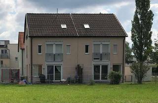 Haus mieten in 92637 Lerchenfeld, Doppelhaushälfte mit Garten