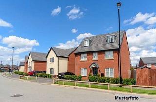 Anlageobjekt in Breesener Chaussee XX, 18299 Laage, Im Umbau befindliches Wohnhaus