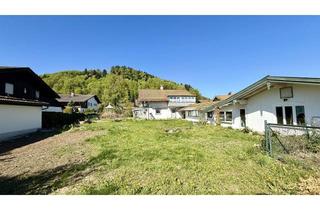 Grundstück zu kaufen in 83313 Siegsdorf, Zentral gelegenes Baugrundstück mit Altbestand