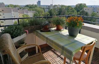 Penthouse kaufen in 70567 Möhringen, Stilvolle 3,5-Zimmer Penthousewohnung (ca. 95 m²) in Stuttgart-Möhringen