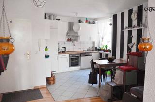 Wohnung mieten in Stauffenbergallee 30, 99085 Krämpfervorstadt, zentral und hell in Erfurt - mit geräumiger Einbauküche