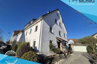 Doppelhaushälfte kaufen in Tübingerstr. 79/1, 71088 Holzgerlingen, Charmante Doppelhaushälfte mit 8 Zimmern, Garten und Doppelgarage im Herzen Holzgerlingens