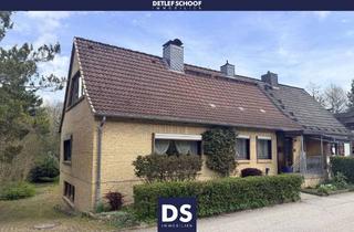 Doppelhaushälfte kaufen in 24113 Hassee, Doppelhaushälfte mit Vollkeller und Garage in Kiel-Hammer