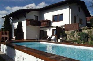 Einfamilienhaus kaufen in Bergstraße, 83104 Tuntenhausen, Großzügiges Einfamilienhaus mit Panoramablick und Pool