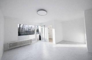 Wohnung kaufen in 40699 Erkrath, Charmante & Leerstehende 1-Zimmer Wohnung mit Balkon und idealer Aufteilung in zentraler Lage!