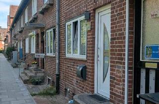 Haus kaufen in 24114 Kiel, Kiel - Reihenmittelhaus in 24147