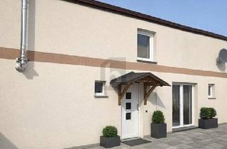 Mehrfamilienhaus kaufen in 15306 Seelow, Seelow - 2 HÄUSER MIT 3 WOHNUNGEN, ZWEI SIND VERMIETET