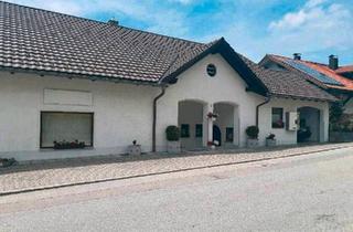 Mehrfamilienhaus kaufen in 94051 Hauzenberg, Hauzenberg - Mehrfamilienhaus mit großzügigen Garten zu vermieten verkaufen