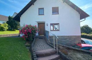 Einfamilienhaus kaufen in 51766 Engelskirchen, Engelskirchen - Einfamilienhaus mit Einliegerwohnung